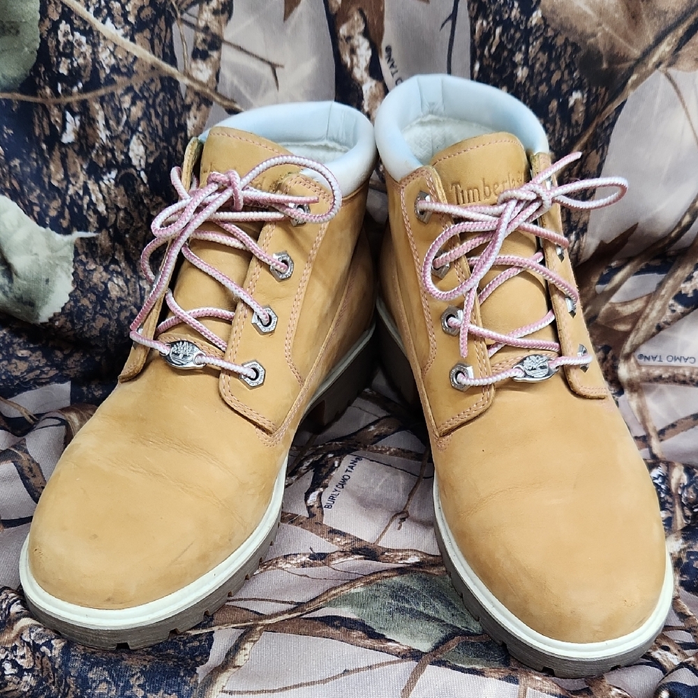 Timberland Light Brown Boots with Pink Laces
